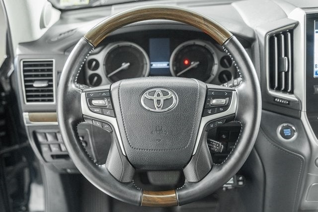 2020 Toyota Land Cruiser Base
